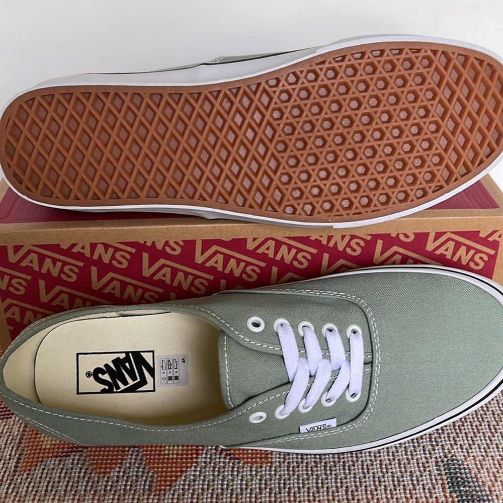 Vans Men’s Authentic Color Theory Iceberg Green 
VN000BW5CJL
Sneakers - Picture 3 of 16